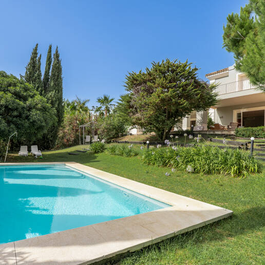 Charmante Familienvilla in La Cerquilla – Raum, Privatsphäre und zeitloses andalusisches Wohnen