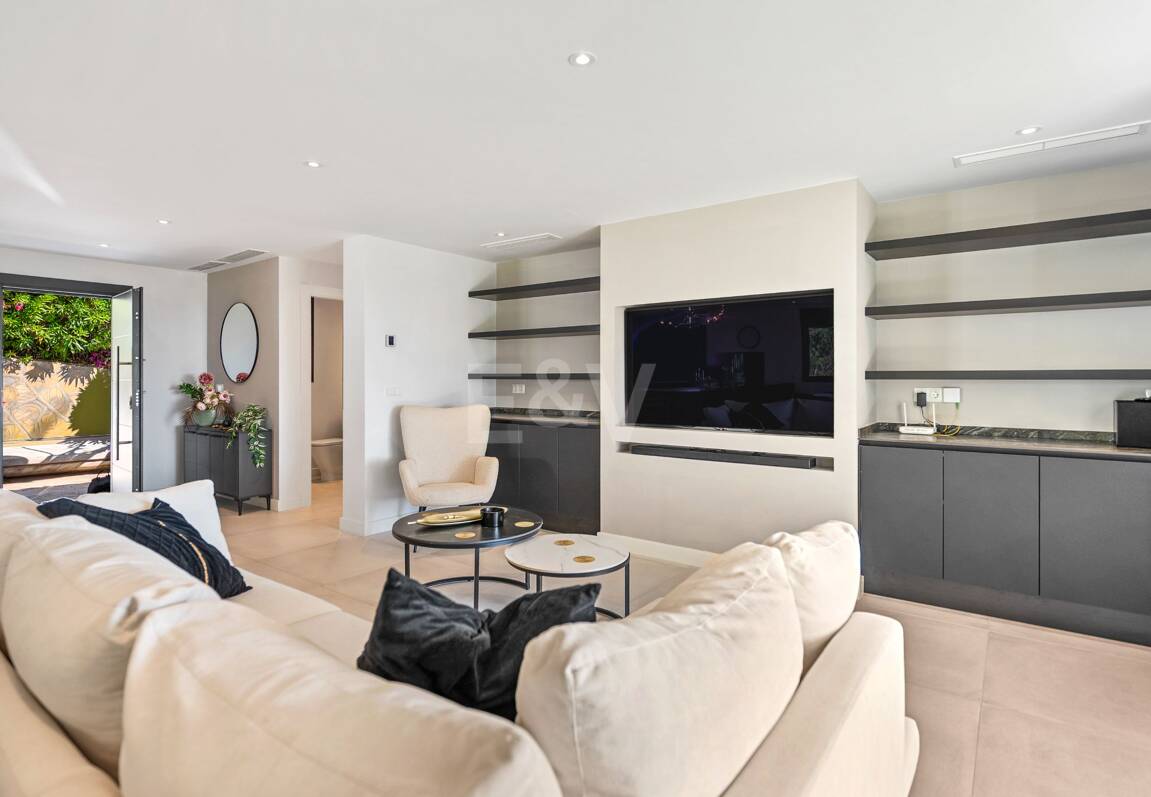 Villa bungalow contemporánea en alquiler a largo plazo cerca de La Quinta y San Pedro