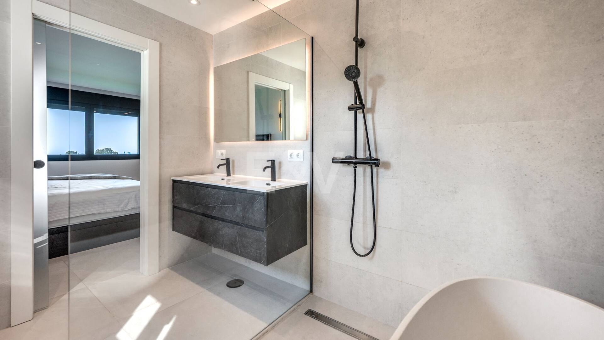 Villa bungalow contemporánea en alquiler a largo plazo cerca de La Quinta y San Pedro