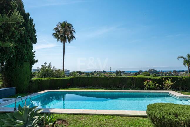 Villa bungalow contemporánea en alquiler a largo plazo cerca de La Quinta y San Pedro