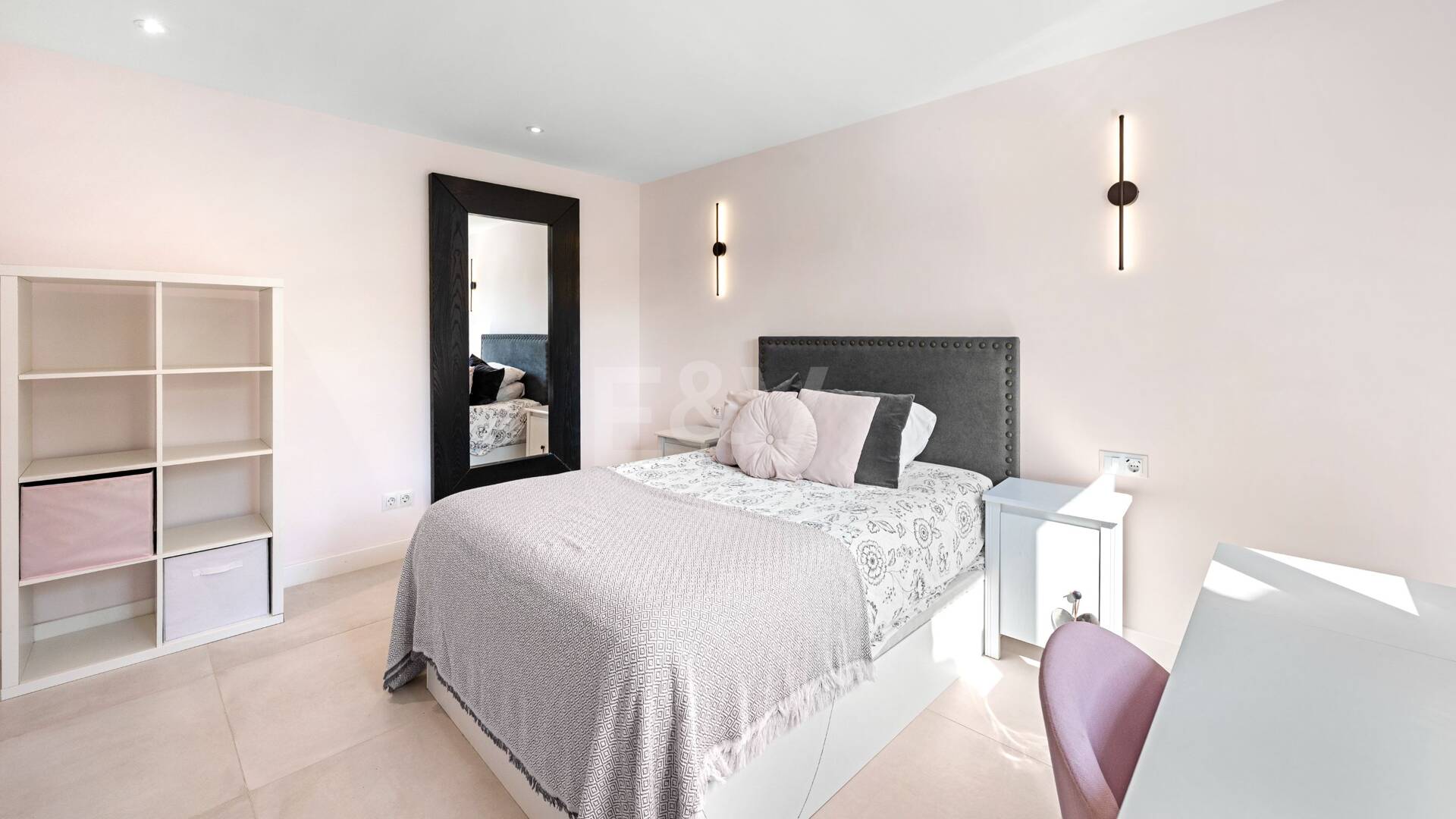 Villa bungalow contemporánea en alquiler a largo plazo cerca de La Quinta y San Pedro