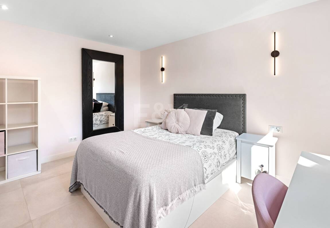 Villa bungalow contemporánea en alquiler a largo plazo cerca de La Quinta y San Pedro