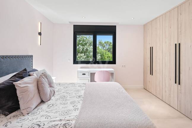 Villa bungalow contemporánea en alquiler a largo plazo cerca de La Quinta y San Pedro