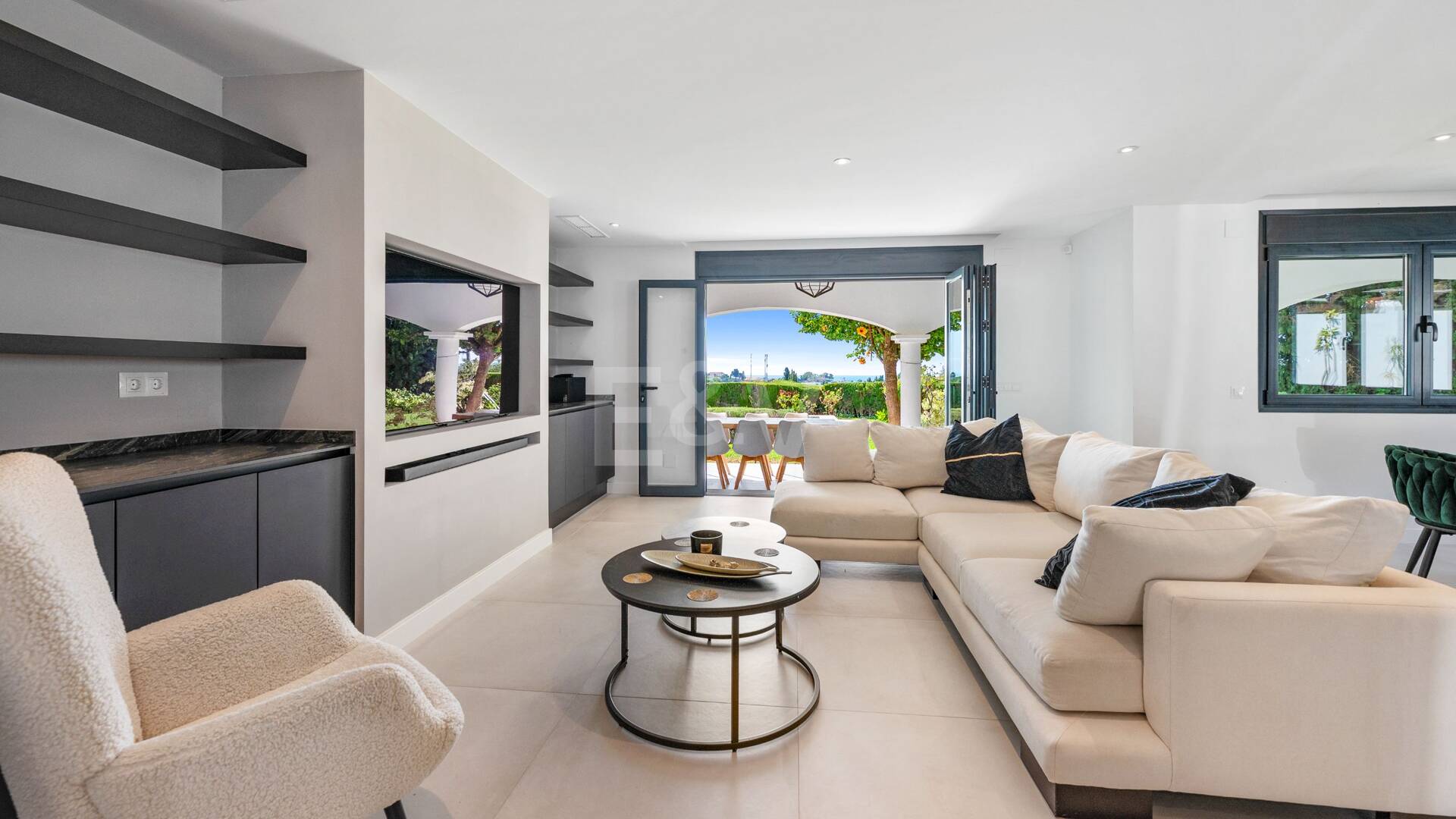 Villa bungalow contemporánea en alquiler a largo plazo cerca de La Quinta y San Pedro