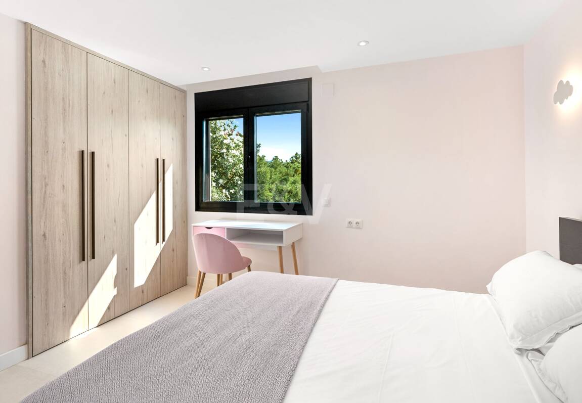 Villa bungalow contemporánea en alquiler a largo plazo cerca de La Quinta y San Pedro