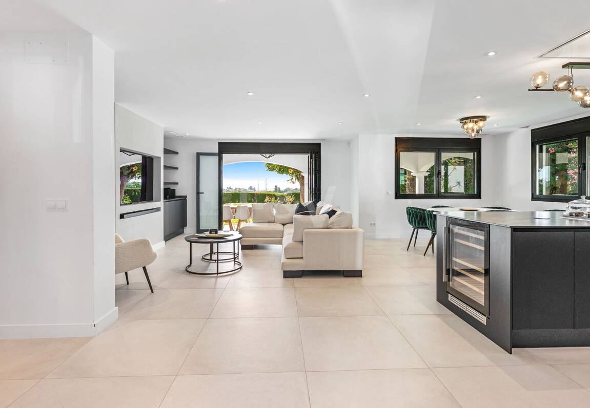 Villa bungalow contemporánea en alquiler a largo plazo cerca de La Quinta y San Pedro