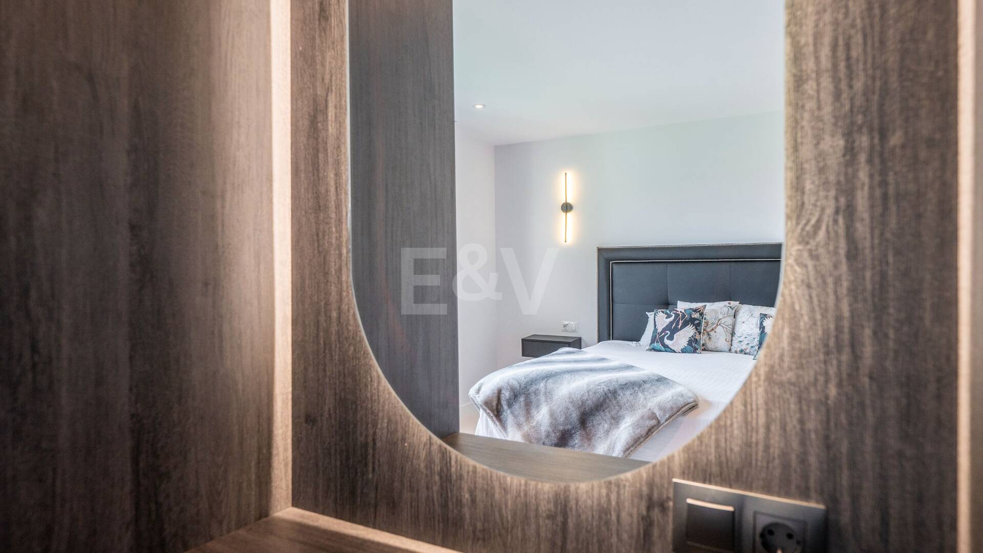 Villa bungalow contemporánea en alquiler a largo plazo cerca de La Quinta y San Pedro