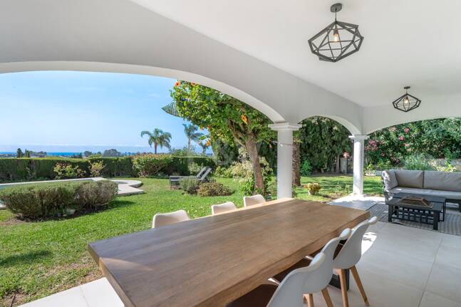 Villa bungalow contemporánea en alquiler a largo plazo cerca de La Quinta y San Pedro