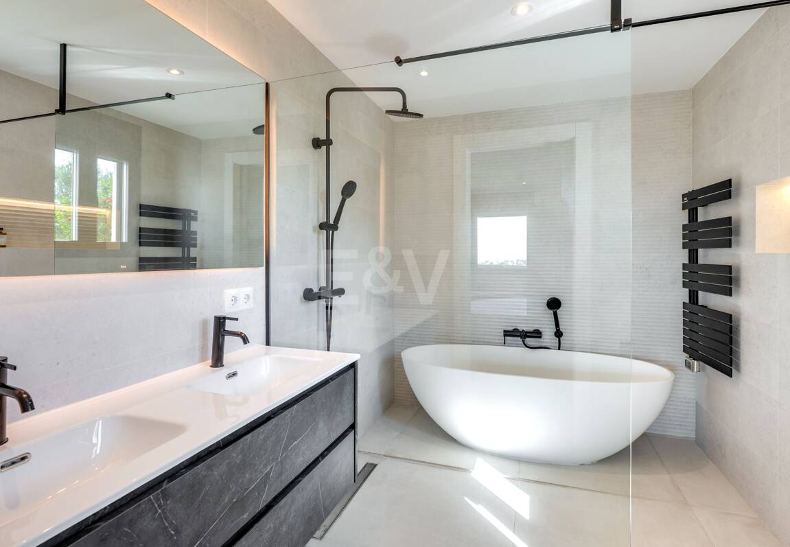 Villa bungalow contemporánea en alquiler a largo plazo cerca de La Quinta y San Pedro