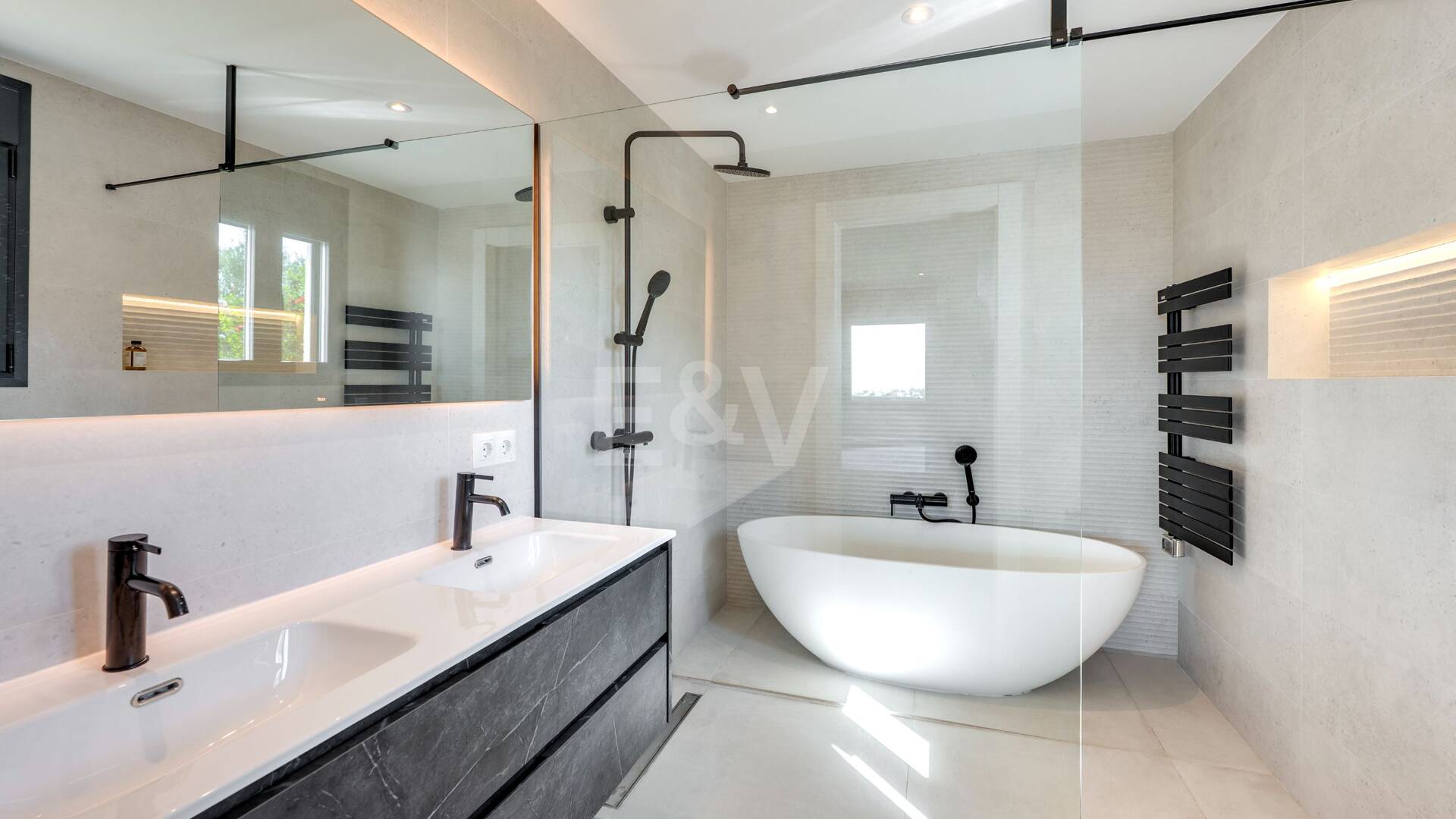 Villa bungalow contemporánea en alquiler a largo plazo cerca de La Quinta y San Pedro