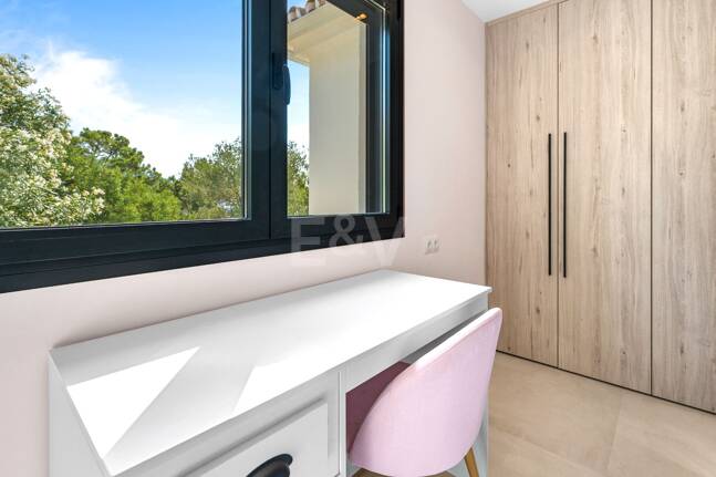 Villa bungalow contemporánea en alquiler a largo plazo cerca de La Quinta y San Pedro