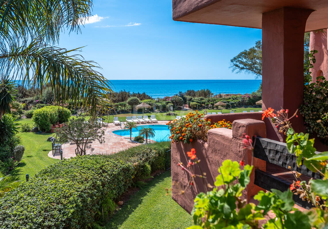 Apartament na parterze do wynajęcia w Alicate Playa, Marbella Wschodnia