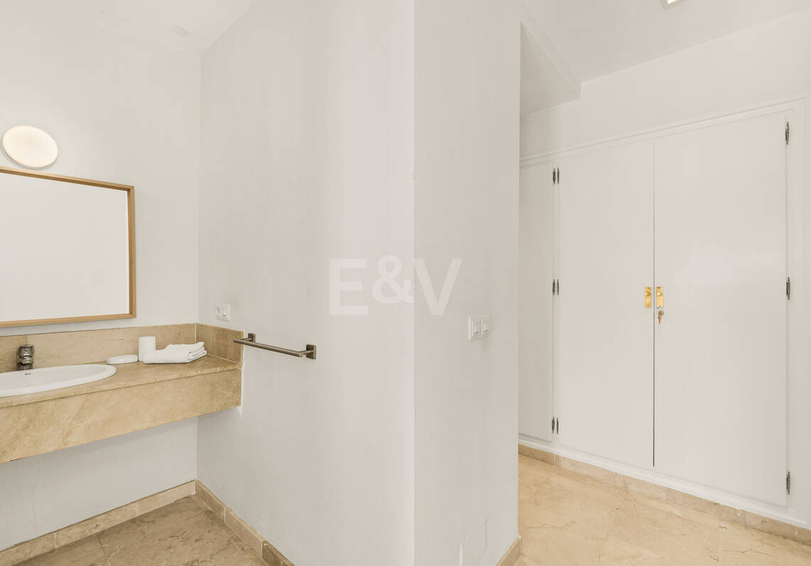Spacious Frontline Golf Apartment with Expansive Terrace and Open Golf Views