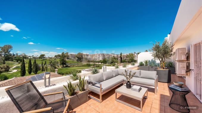 Geräumige Golf-Frontwohnung mit großer Terrasse und freiem Blick auf den Golfplatz