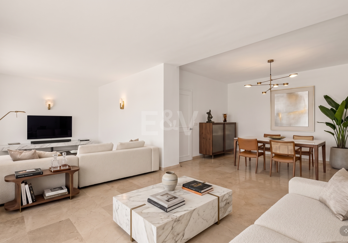 Spacious Frontline Golf Apartment with Expansive Terrace and Open Golf Views