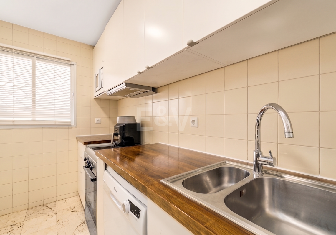 Spacious Frontline Golf Apartment with Expansive Terrace and Open Golf Views