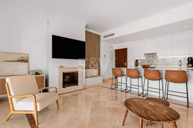 Modern Apartment with Resort-Style Amenities and Touristic License