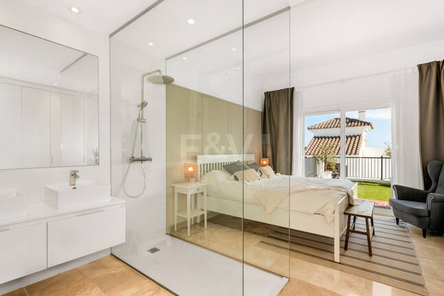 Modern Apartment with Resort-Style Amenities and Touristic License