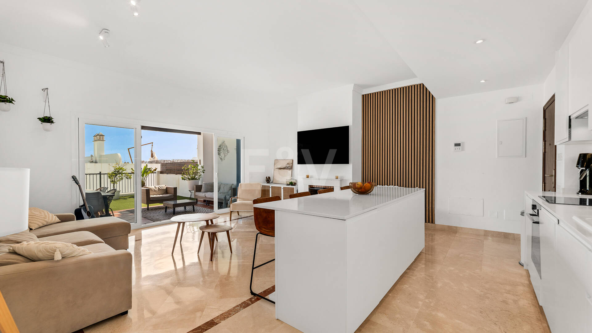 Modern Apartment with Resort-Style Amenities and Touristic License