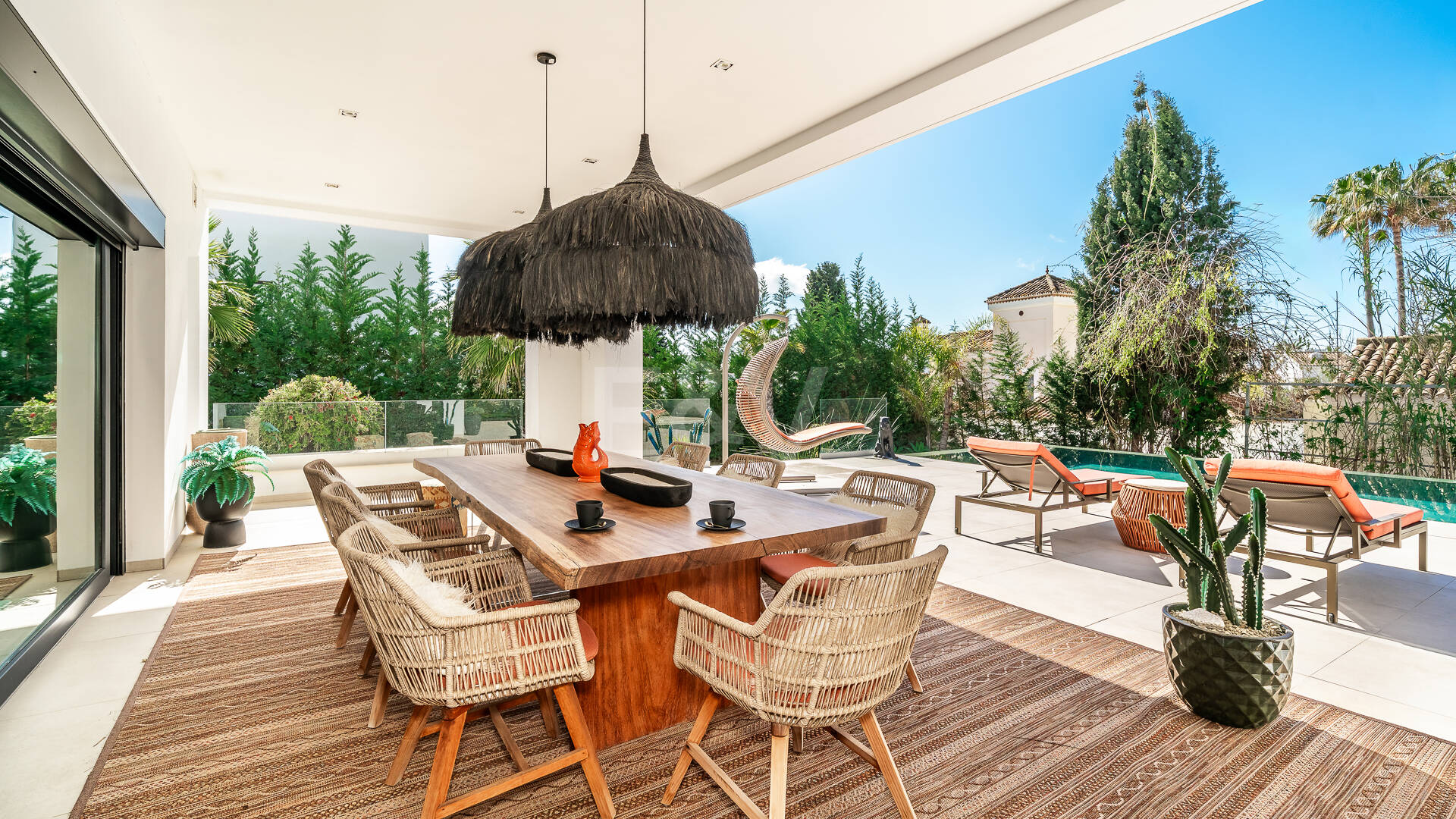 Villa de luxe contemporaine 100 mètres de la plage en emplacement privilégié près des commodités