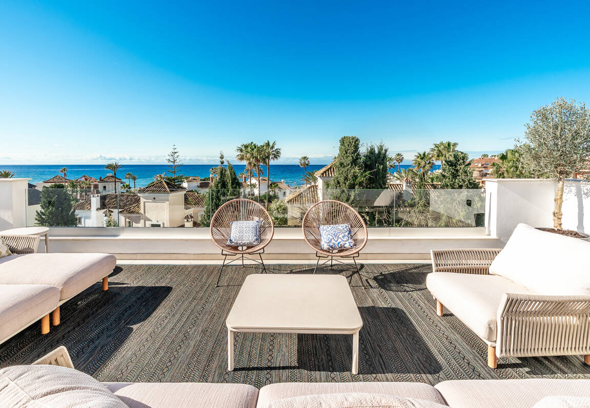Villa de luxe contemporaine 100 mètres de la plage en emplacement privilégié près des commodités