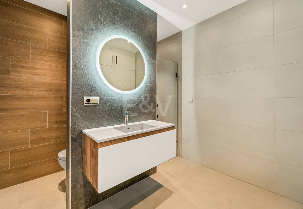 Villa de luxe contemporaine 100 mètres de la plage en emplacement privilégié près des commodités