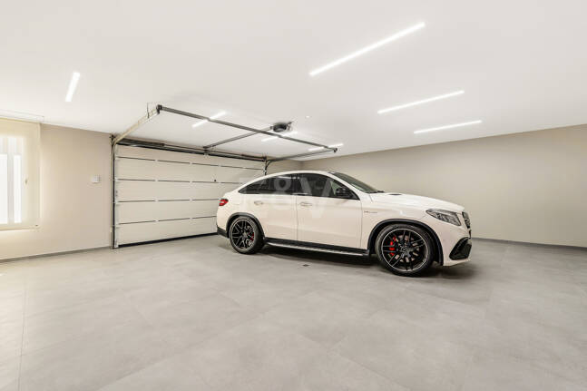 Villa de luxe contemporaine 100 mètres de la plage en emplacement privilégié près des commodités