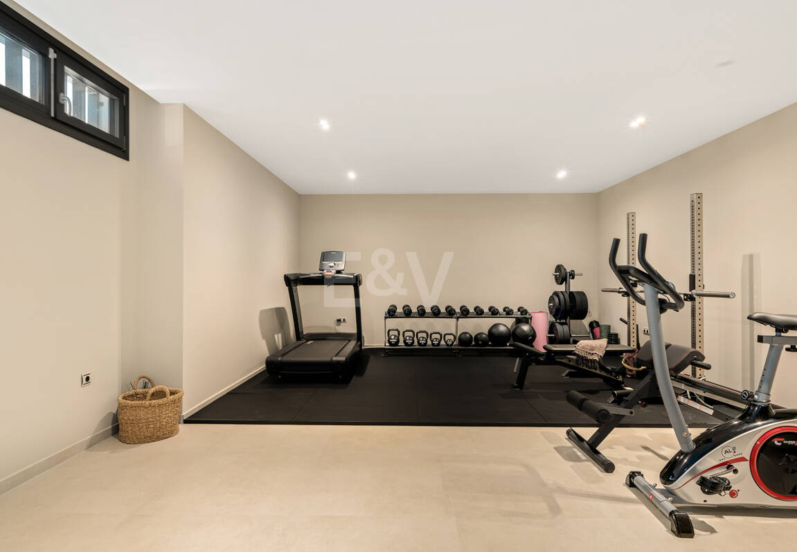 Villa de luxe contemporaine 100 mètres de la plage en emplacement privilégié près des commodités