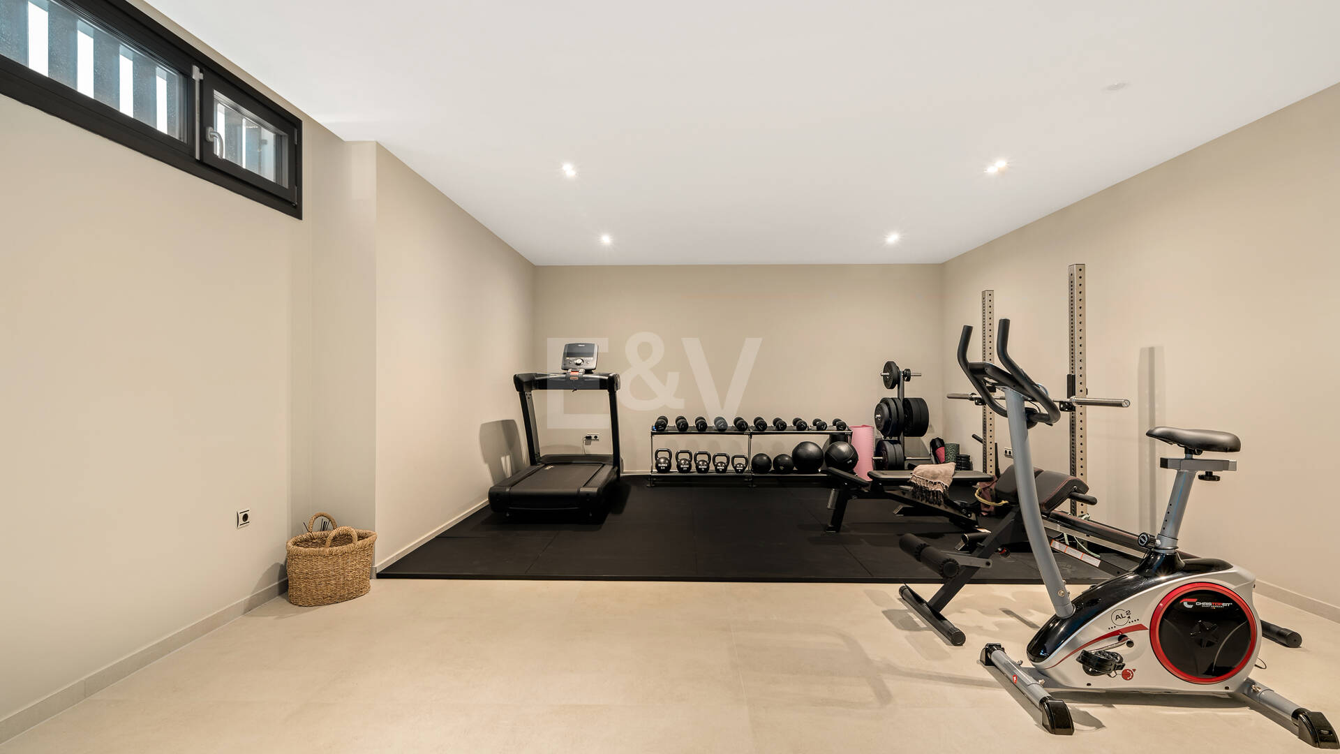 Villa de luxe contemporaine 100 mètres de la plage en emplacement privilégié près des commodités