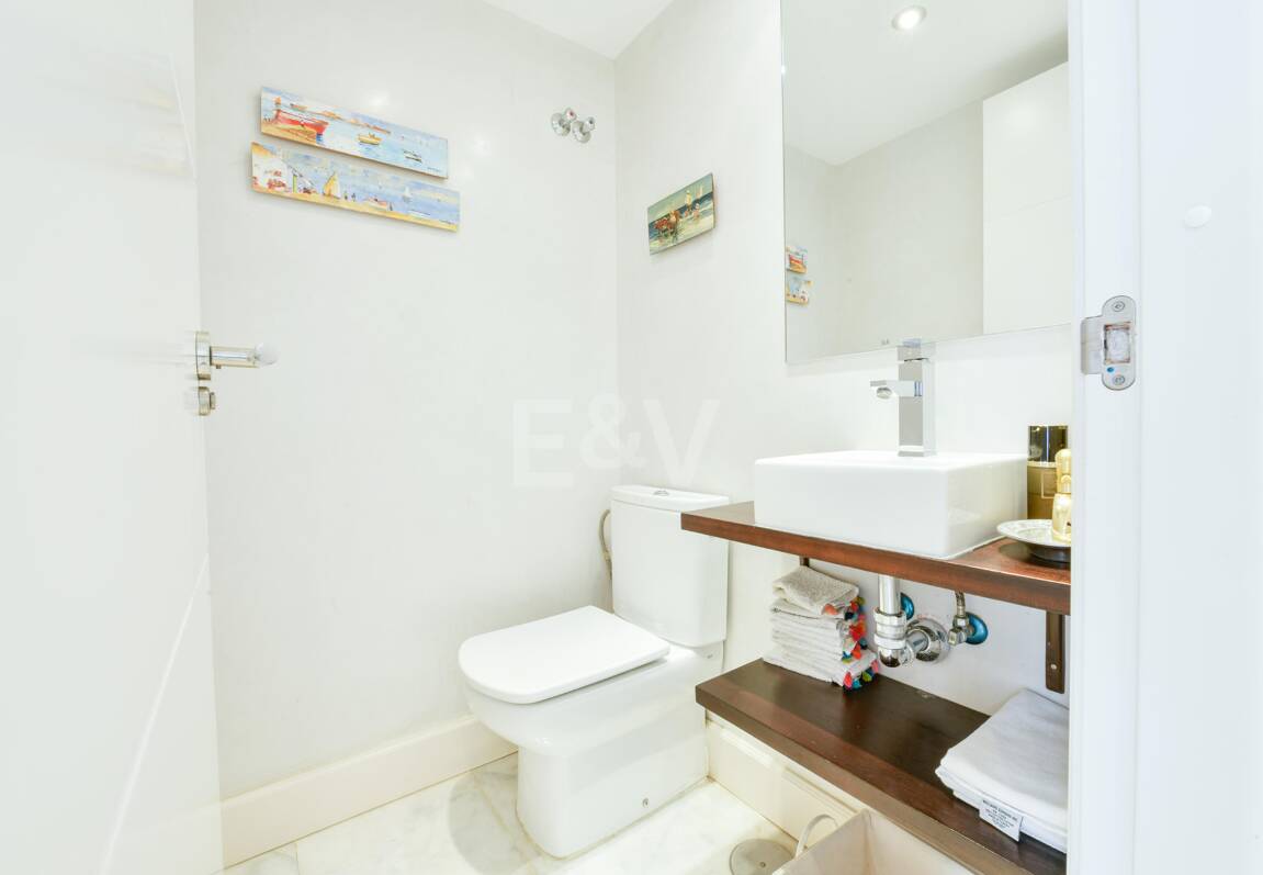 Luxury Beachside Property Steps from the Sea in the Golden Mile