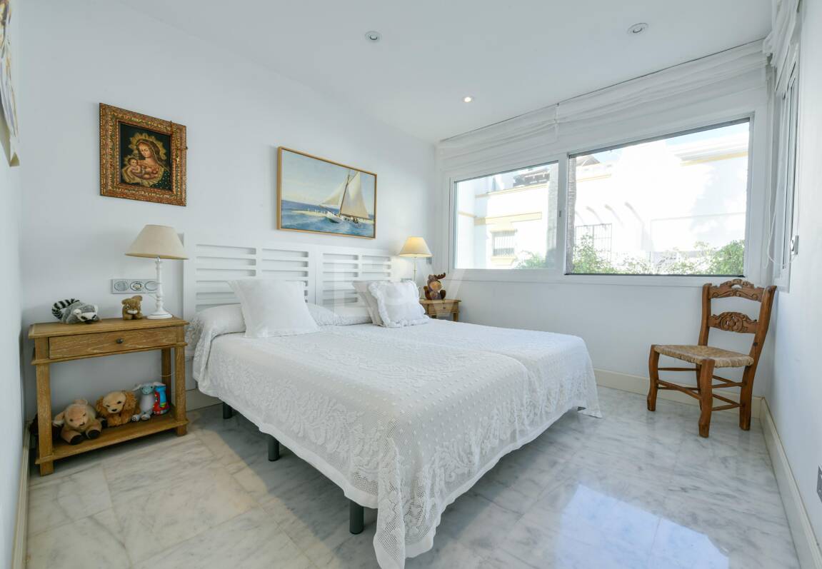 Luxury Beachside Property Steps from the Sea in the Golden Mile