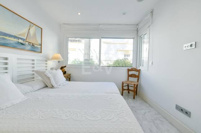 Luxury Beachside Property Steps from the Sea in the Golden Mile