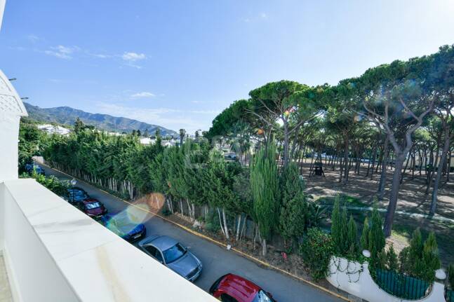 Luxury Beachside Property Steps from the Sea in the Golden Mile