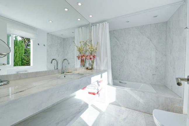 Luxury Beachside Property Steps from the Sea in the Golden Mile