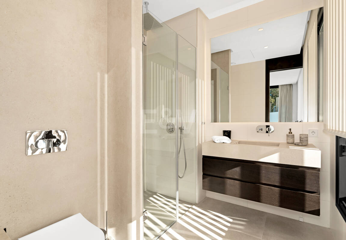 Villa contemporánea en La Fuente, la comunidad cerrada nueva más exclusiva de Marbella