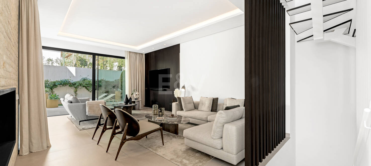 Luxusvilla in geschlossener Wohnanlage in fußläufiger Entfernung zum Strand