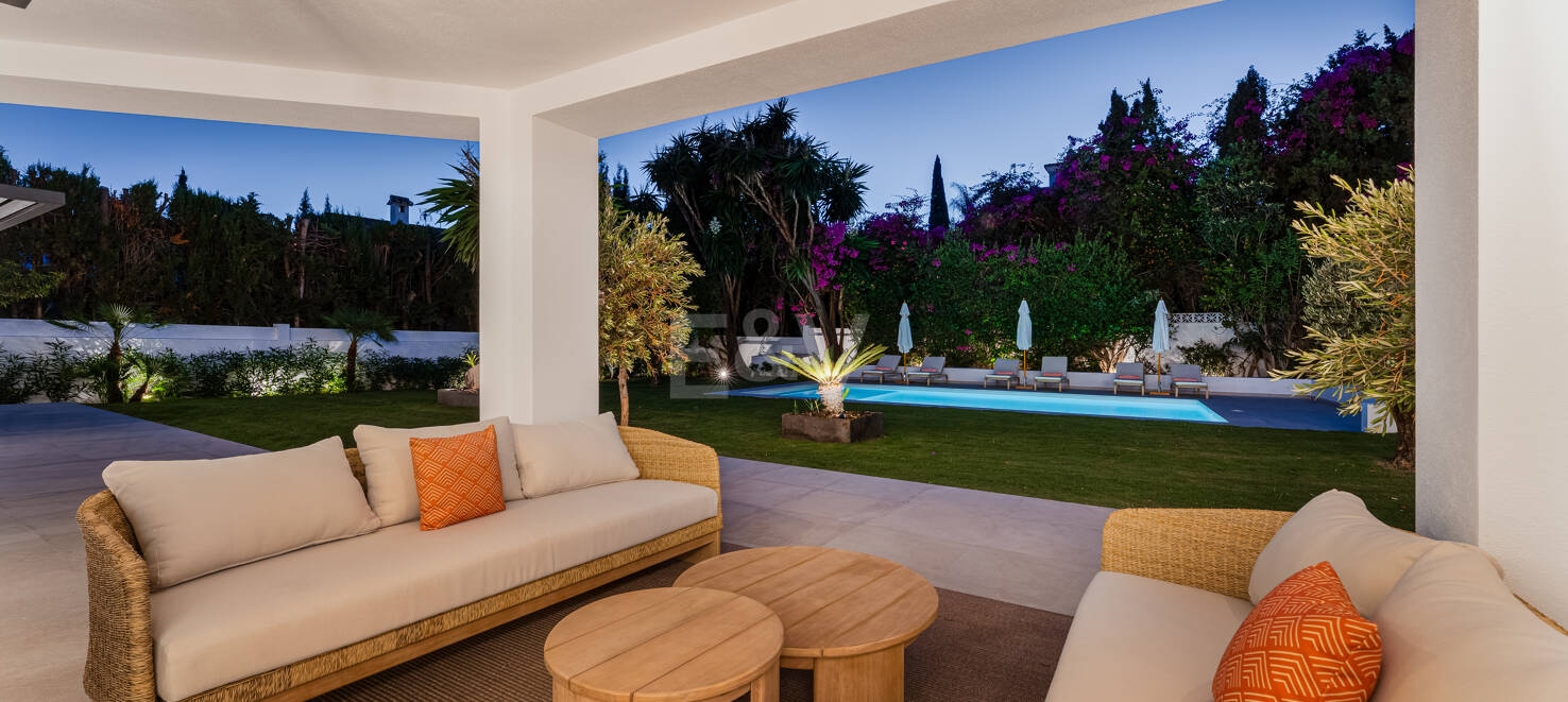 Luxuriöse Modernisierte Villa mit Meerblick an der Goldenen Meile von Marbella