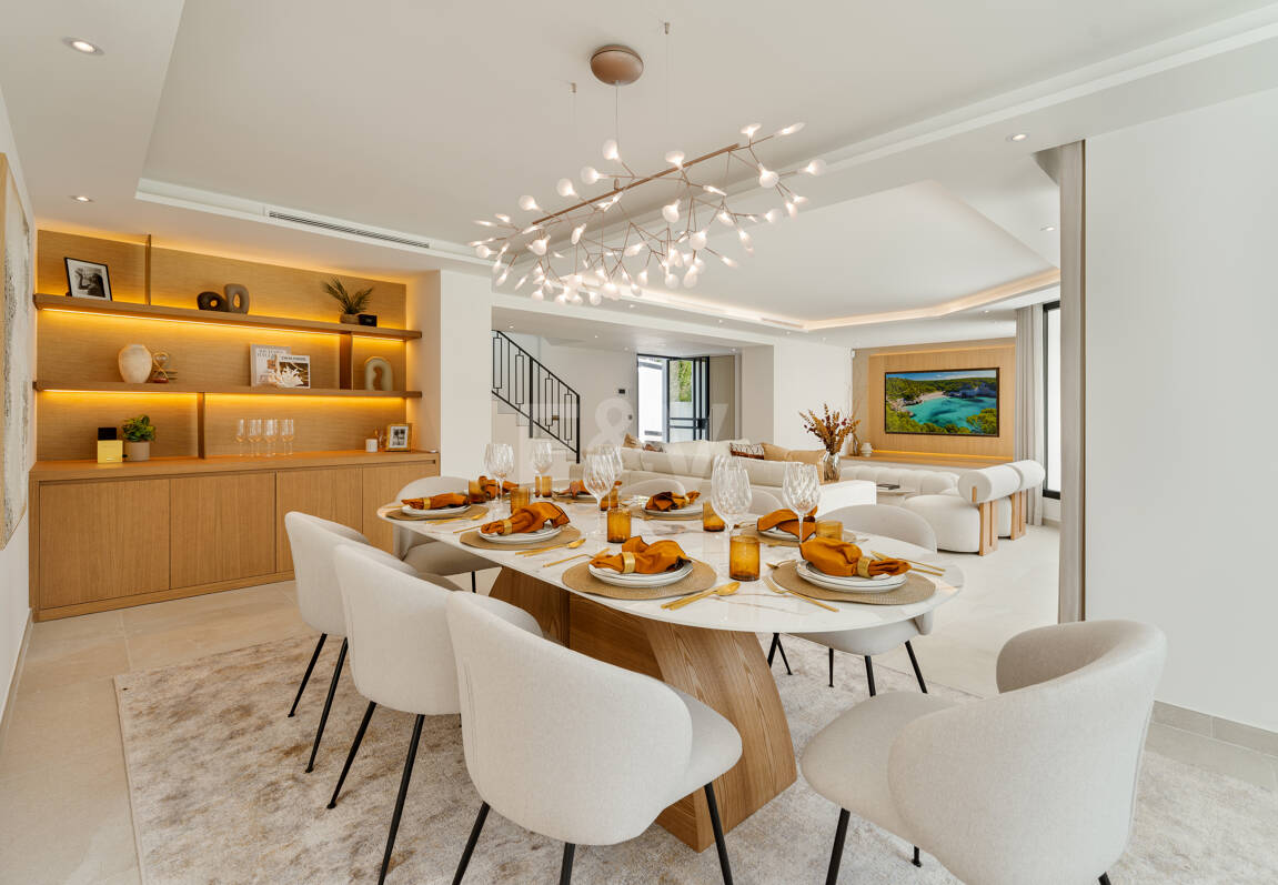 Makellose Villa an der Golden Mile mit Wunderschönem Meer- und Bergblick