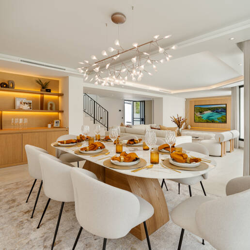 Luxuriöse Modernisierte Villa mit Meerblick an der Goldenen Meile von Marbella