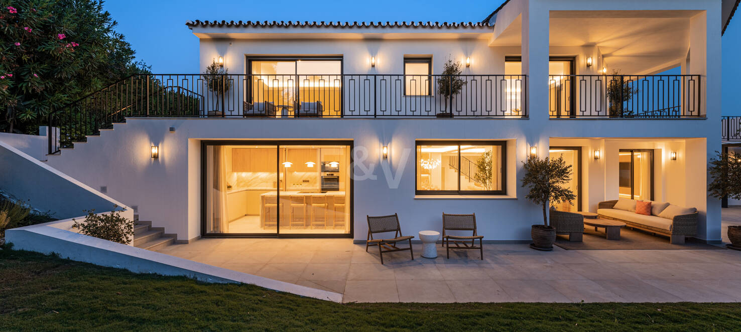 Luxuriöse Modernisierte Villa mit Meerblick an der Goldenen Meile von Marbella