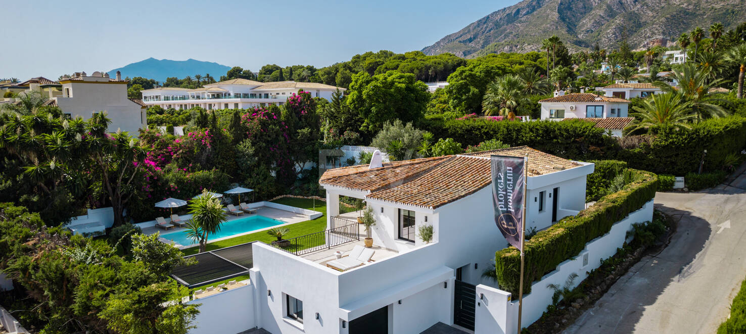 Luxuriöse Modernisierte Villa mit Meerblick an der Goldenen Meile von Marbella