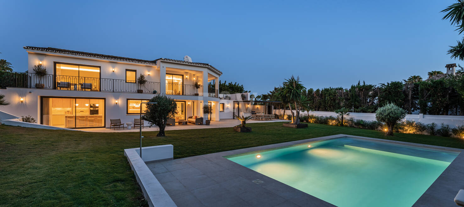 Luxuriöse Modernisierte Villa mit Meerblick an der Goldenen Meile von Marbella