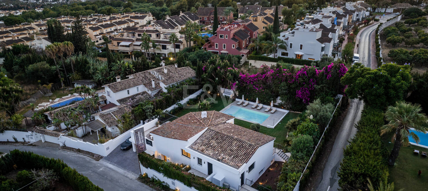 Luxuriöse Modernisierte Villa mit Meerblick an der Goldenen Meile von Marbella