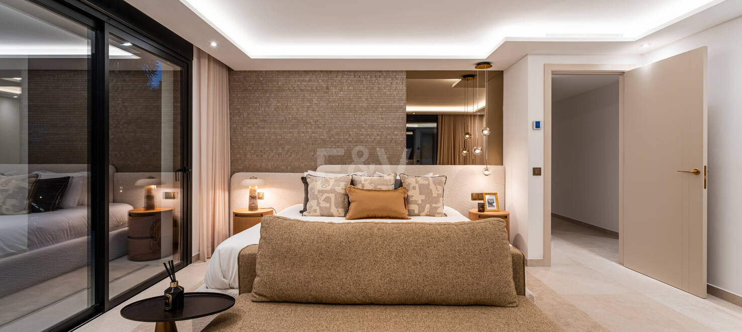 Luxuriöse Modernisierte Villa mit Meerblick an der Goldenen Meile von Marbella