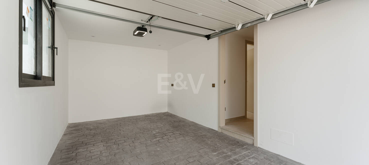 Luxuriöse Modernisierte Villa mit Meerblick an der Goldenen Meile von Marbella