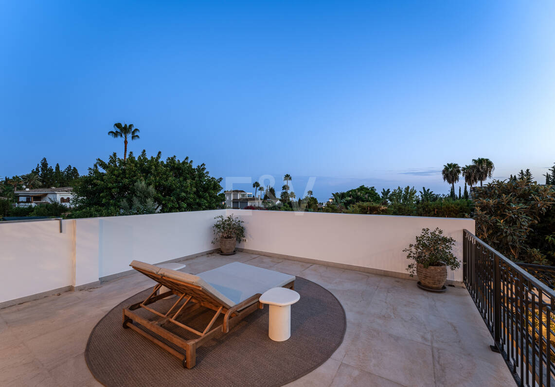 Impeccable Golden Mile Villa with Beautiful Sea and Mountain Views