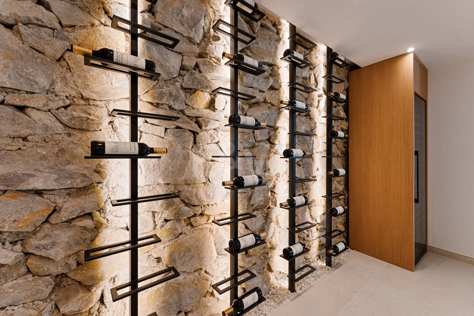 Makellose Villa an der Golden Mile mit Wunderschönem Meer- und Bergblick