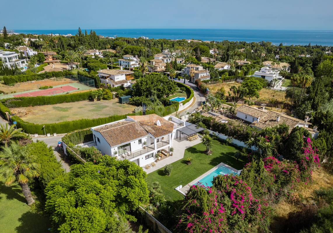 Impeccable Golden Mile Villa with Beautiful Sea and Mountain Views