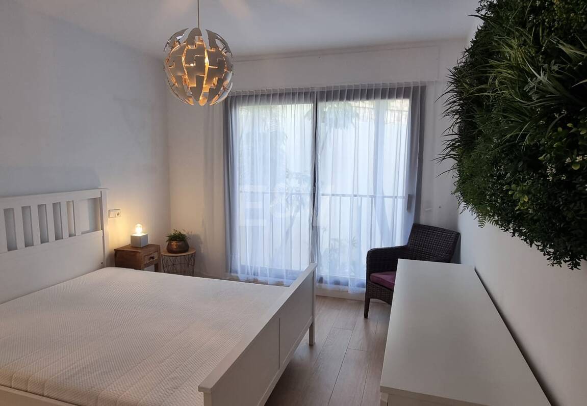 Apartment with Beautiful Sea Views and Golf Community Access