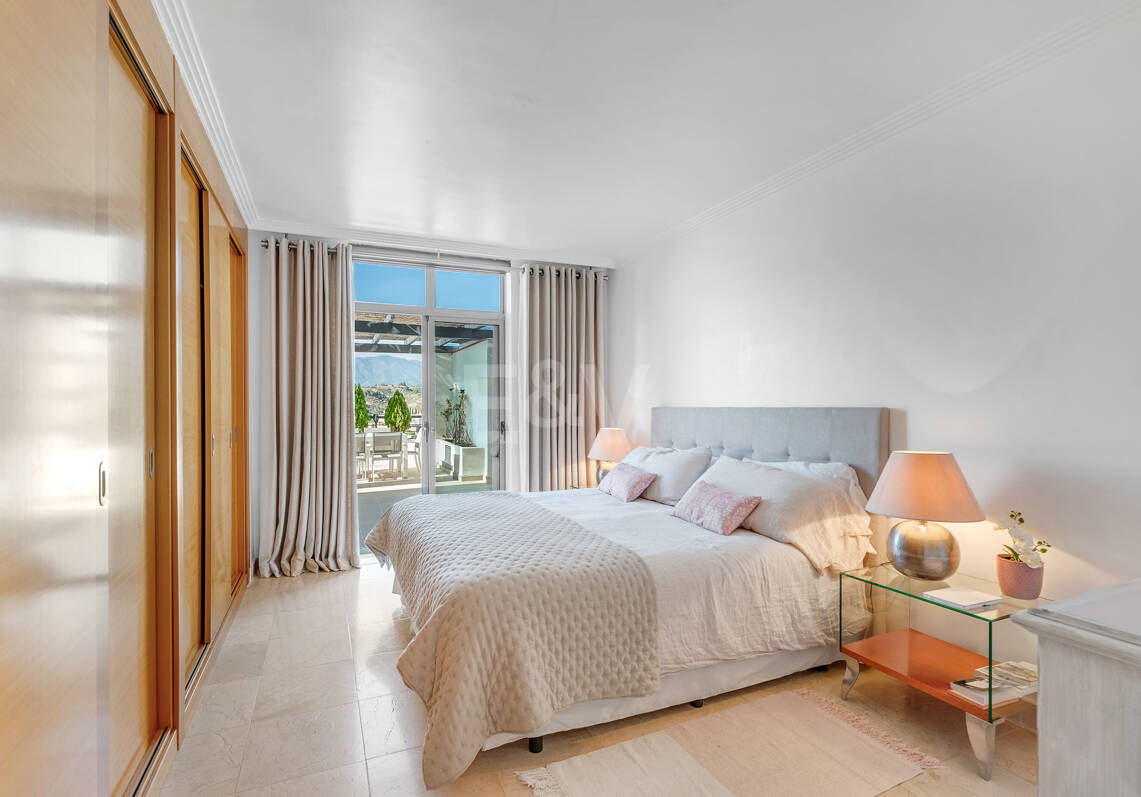 Exclusive Golf Apartment with Large Terrace and Panoramic Golf and Sea Views